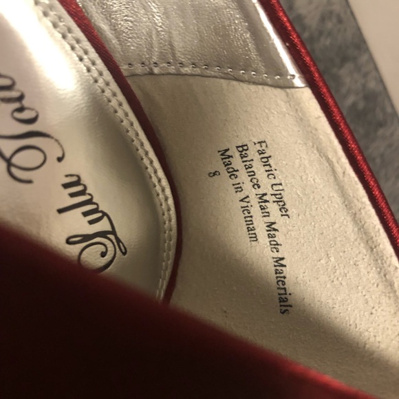 Lulu Townsend Crimson Peep Toe Pumps - Picture 3 of 5